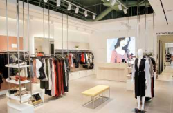 Tại sao nên sử dụng đèn led để trang trí shop thời trang?
